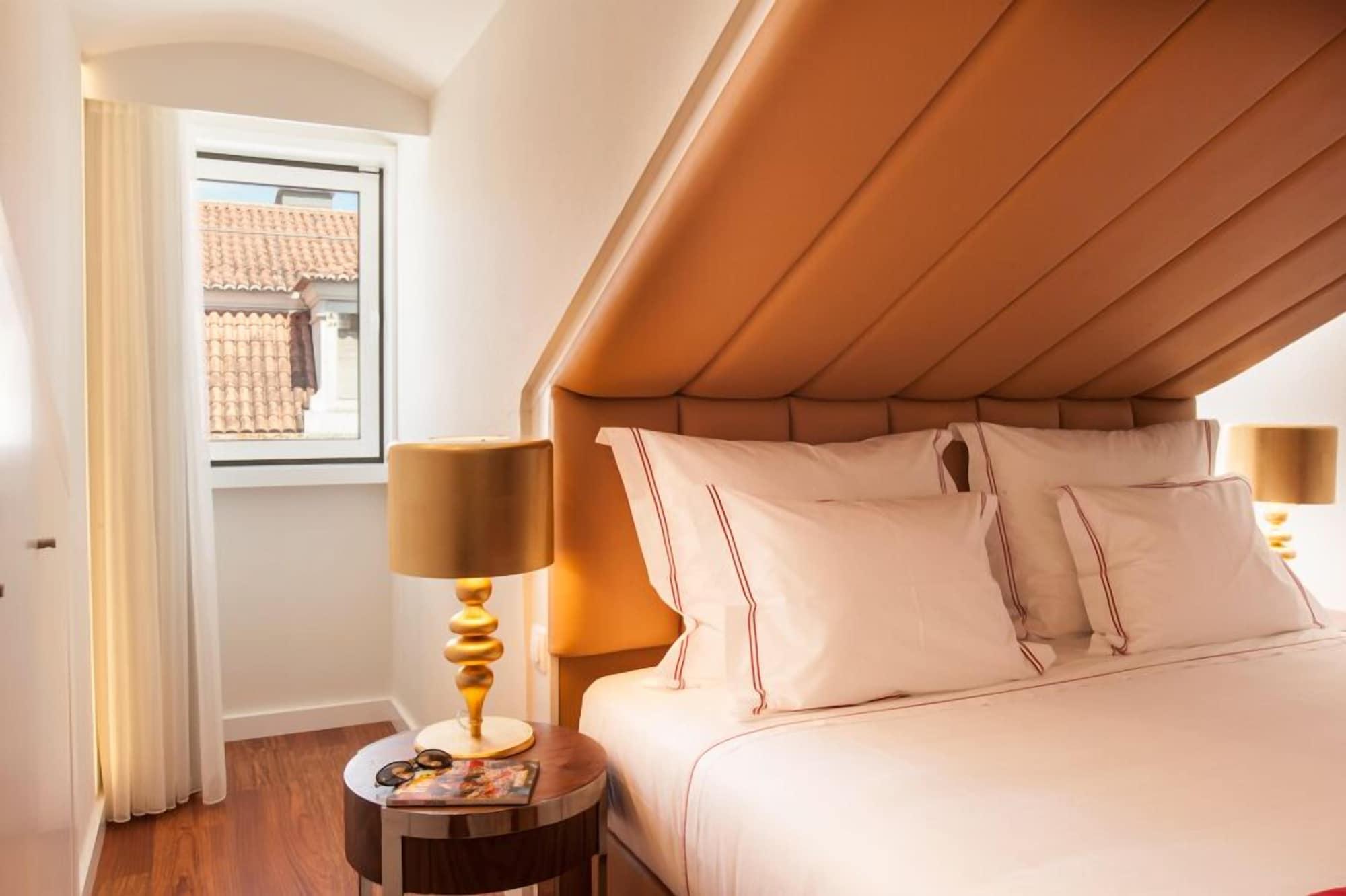 The 7 Hotel, Suites, & 3* Lisbon