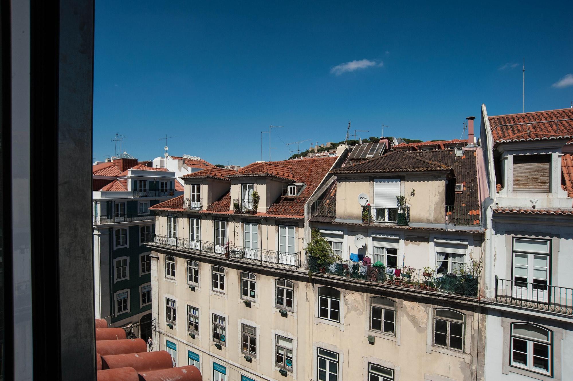 The 7 Hotel, Suites, & 3* Lisbon