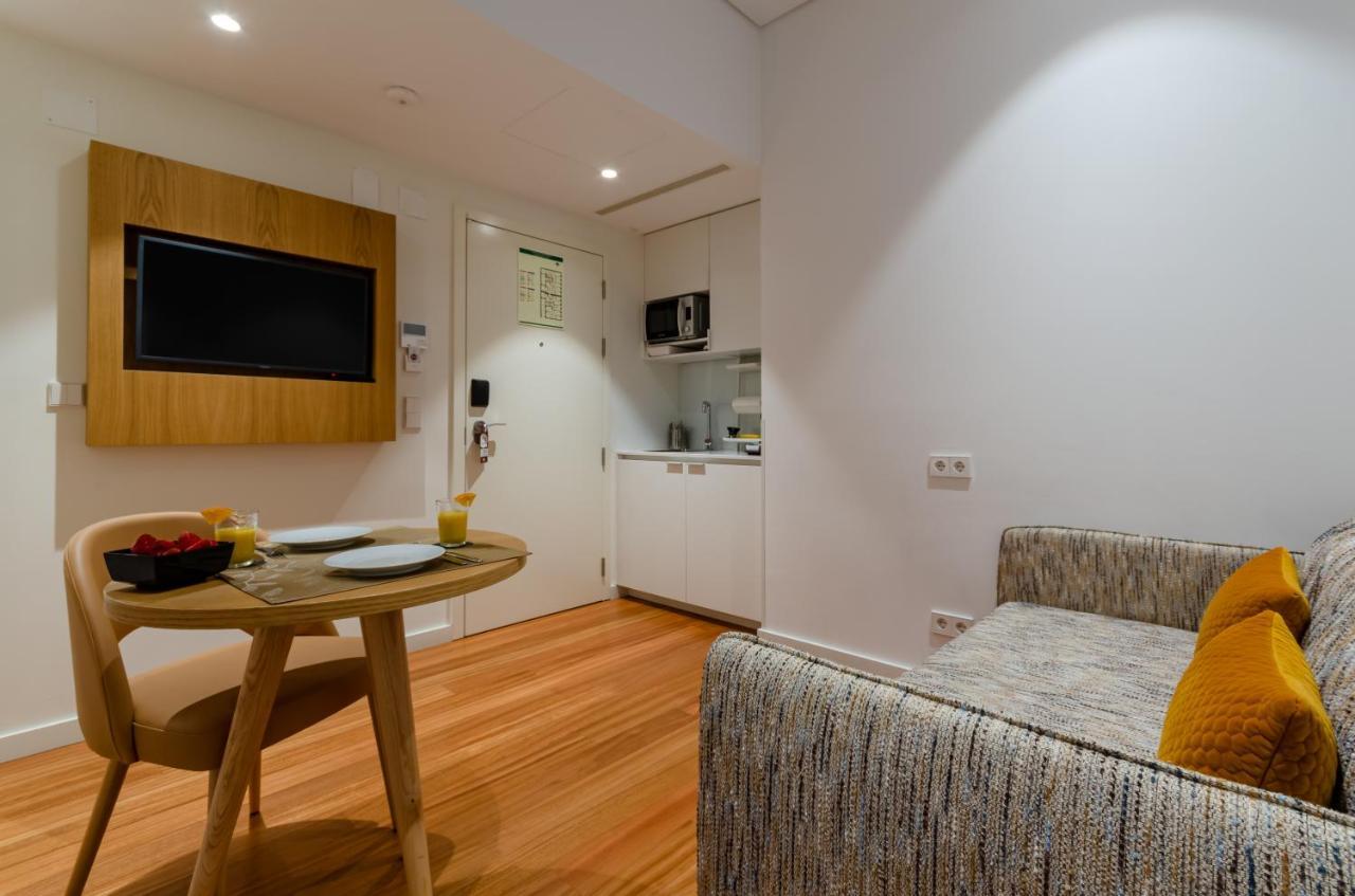 The 7 Hotel, Suites, & 3* Lisbon