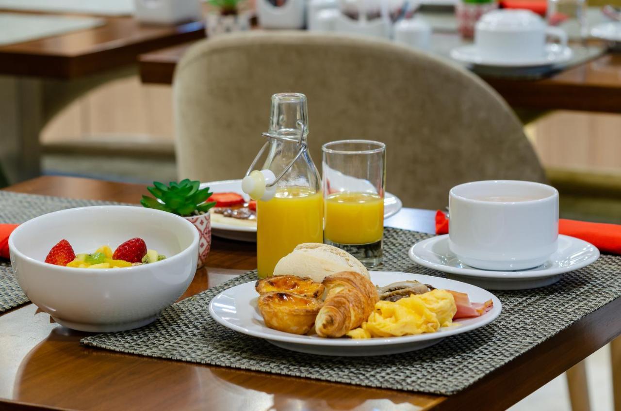 The 7 Hotel, Suites, &