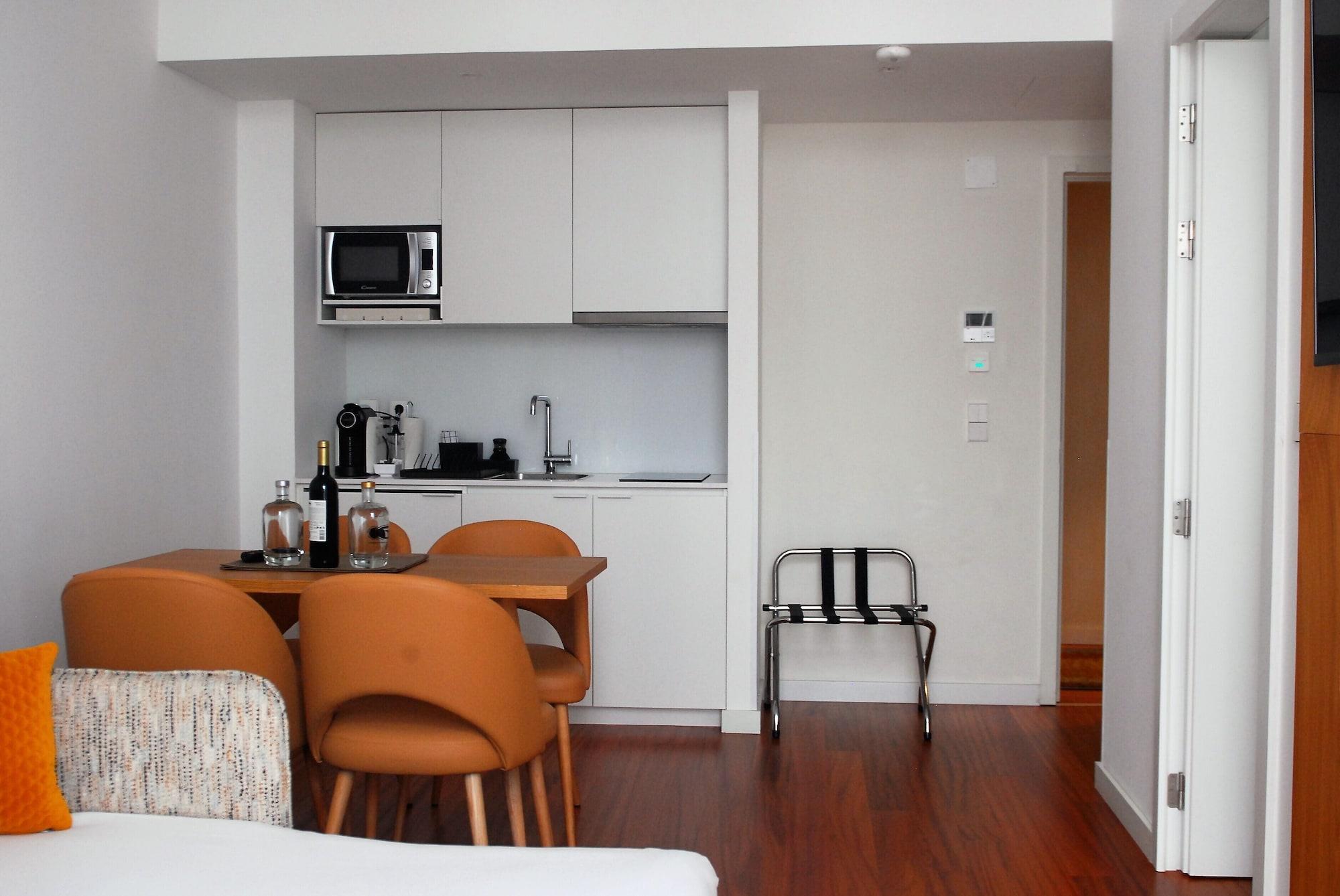 The 7 Hotel, Suites, &