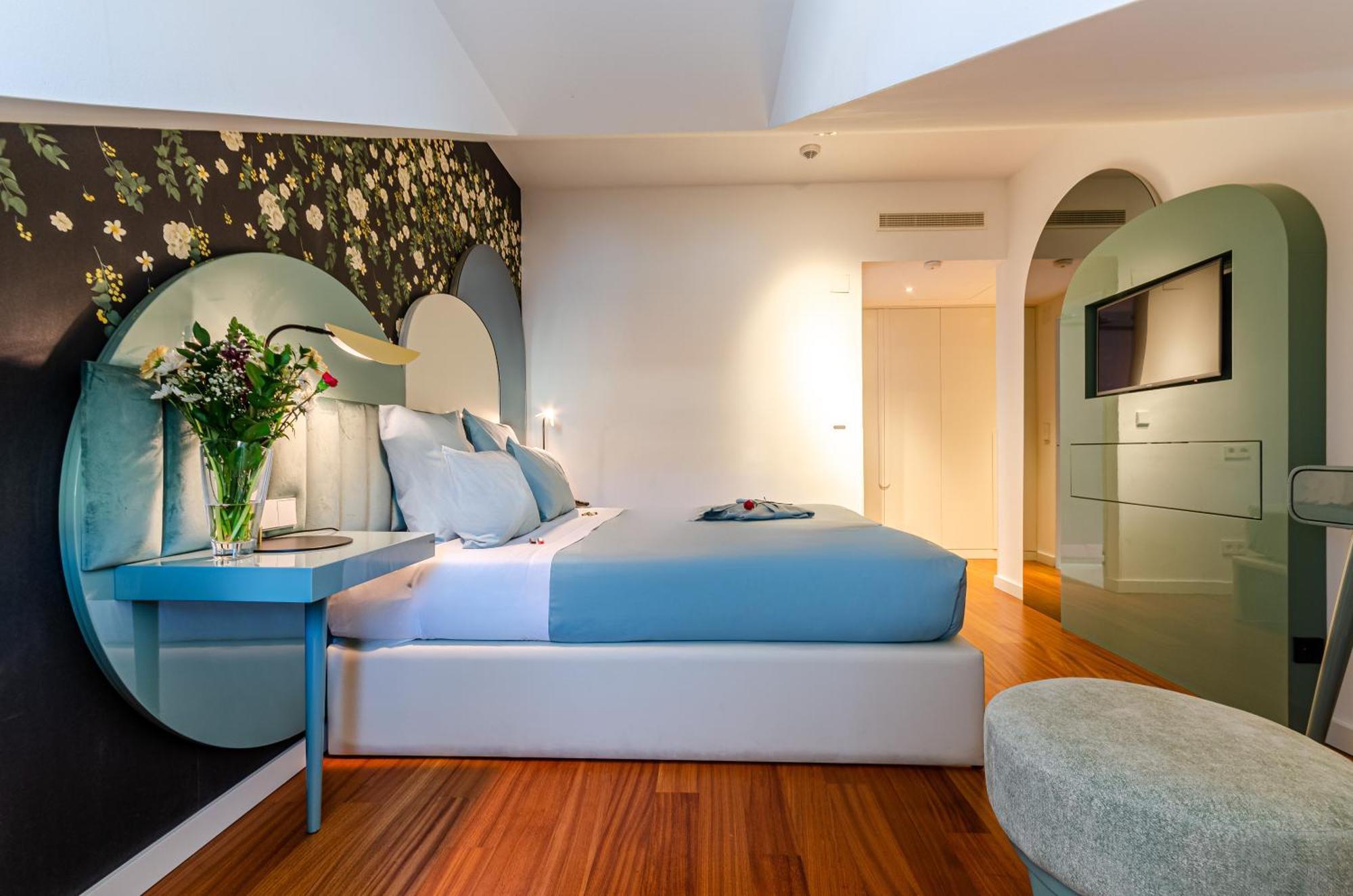 Hotel The 7 Hotel, Suites, & Lisbon