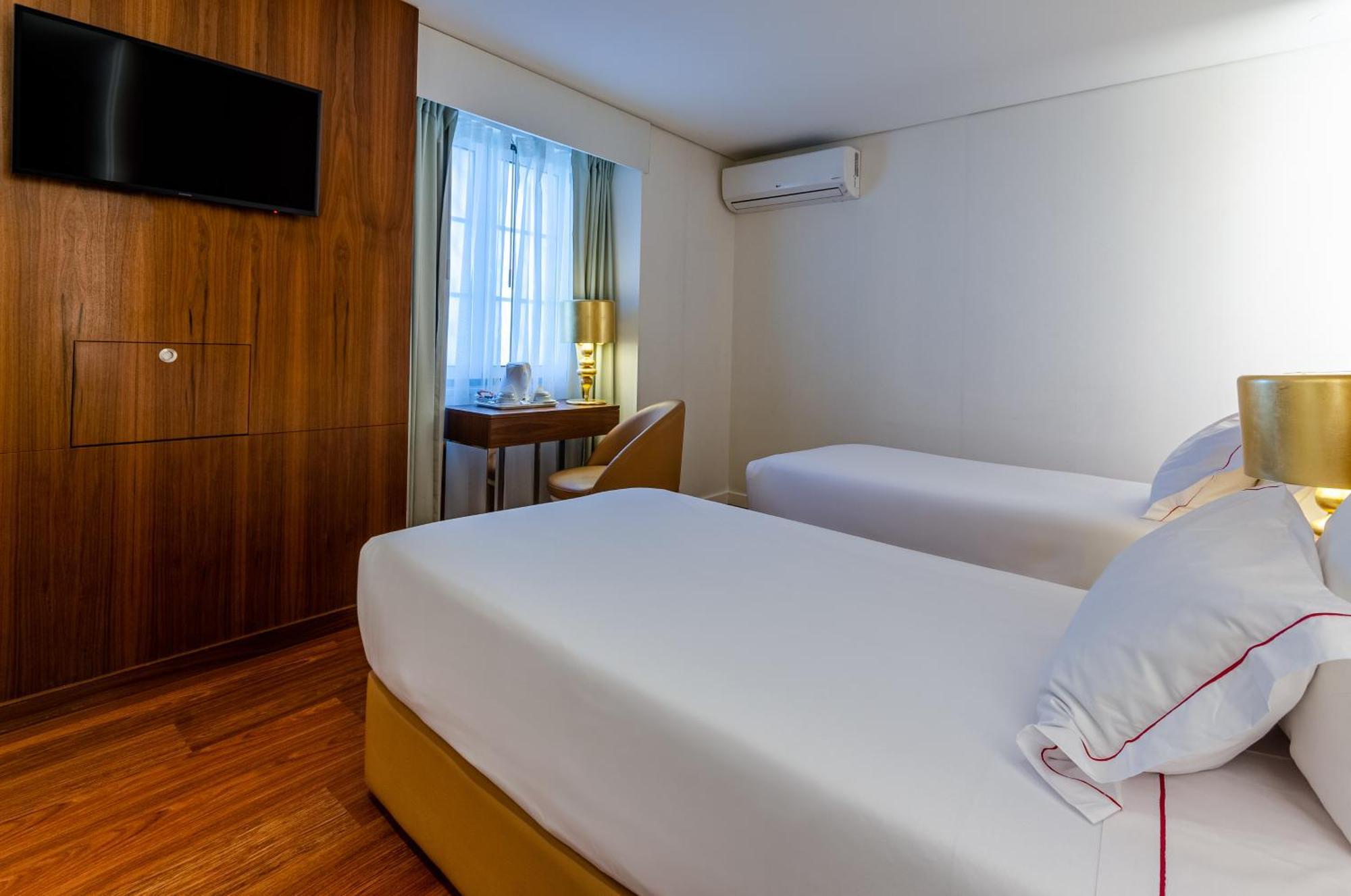 Hotel The 7 Hotel, Suites, &